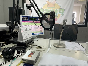 onmyradio11051.jpg